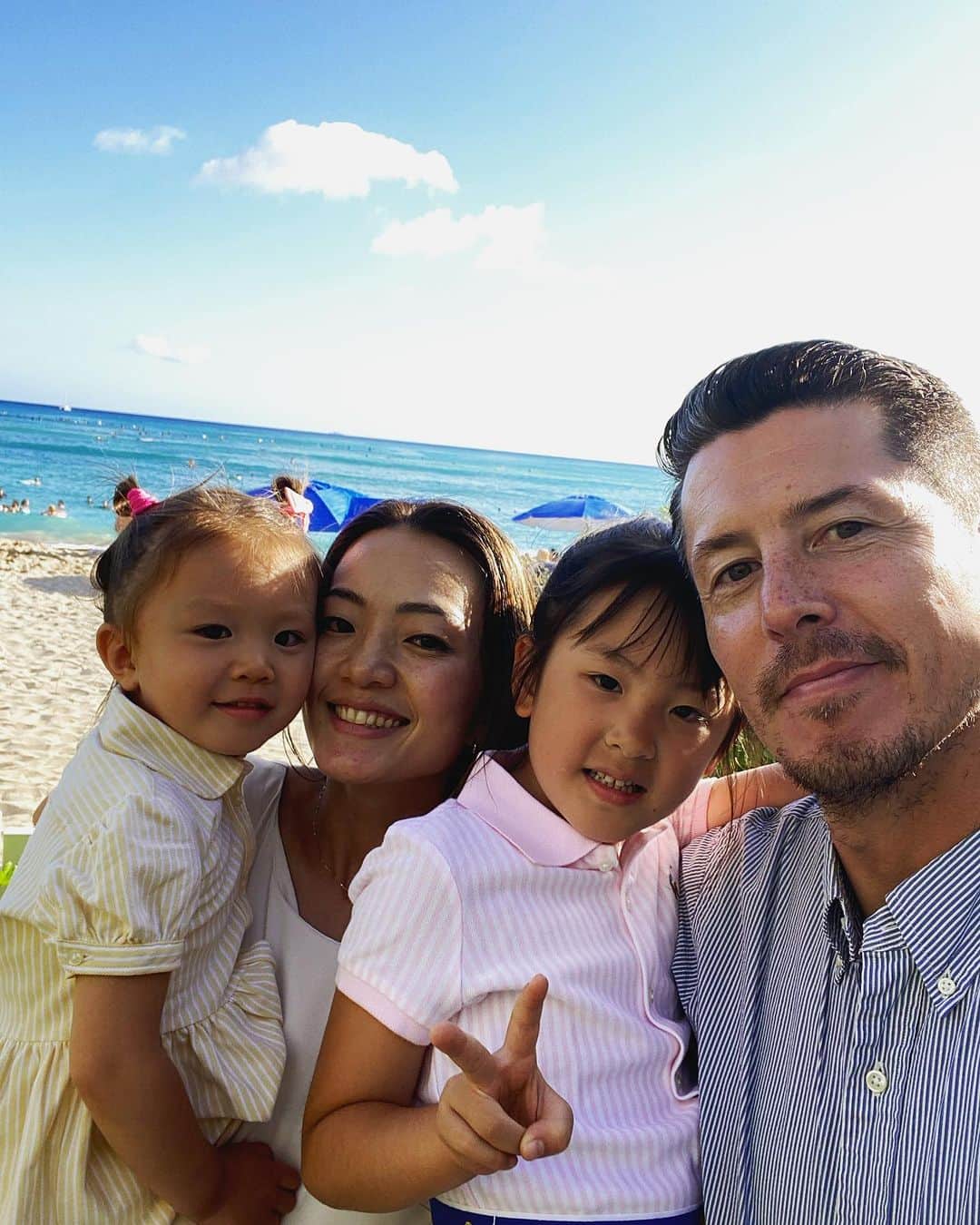 森豪士のインスタグラム：「Have a great weekend😎🏝️✨ 気分だけはまだハワイ🇺🇸✈️ #Hawaii #hawaiitrip #ハワイ #子連れハワイ」
