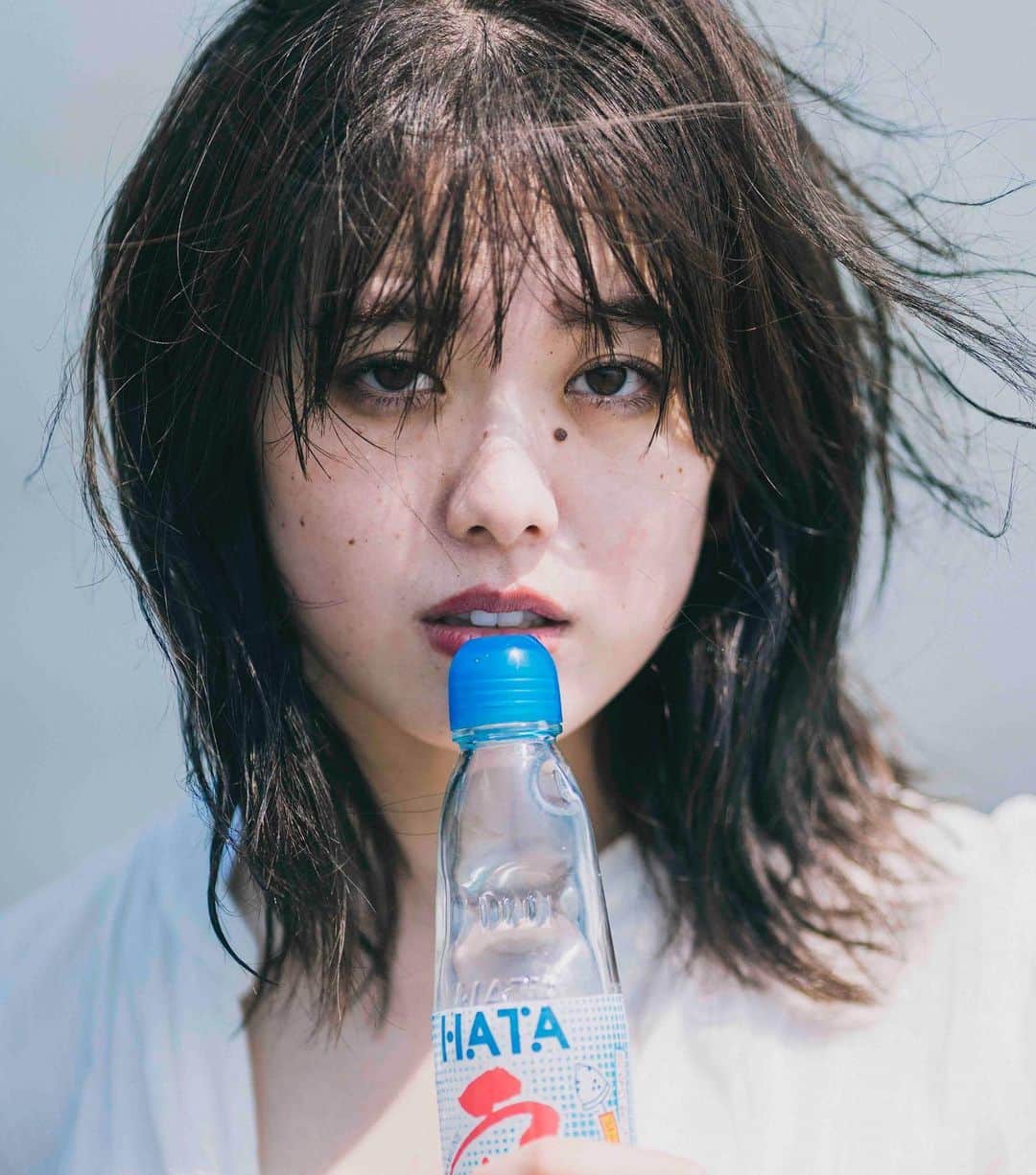 kenta_soyoungのインスタグラム：「写真家が本当に撮りたいポートレイトは、自分だけが引き出せたのだと自賛できるその子の表情で間違いない。  @minami_nn4」