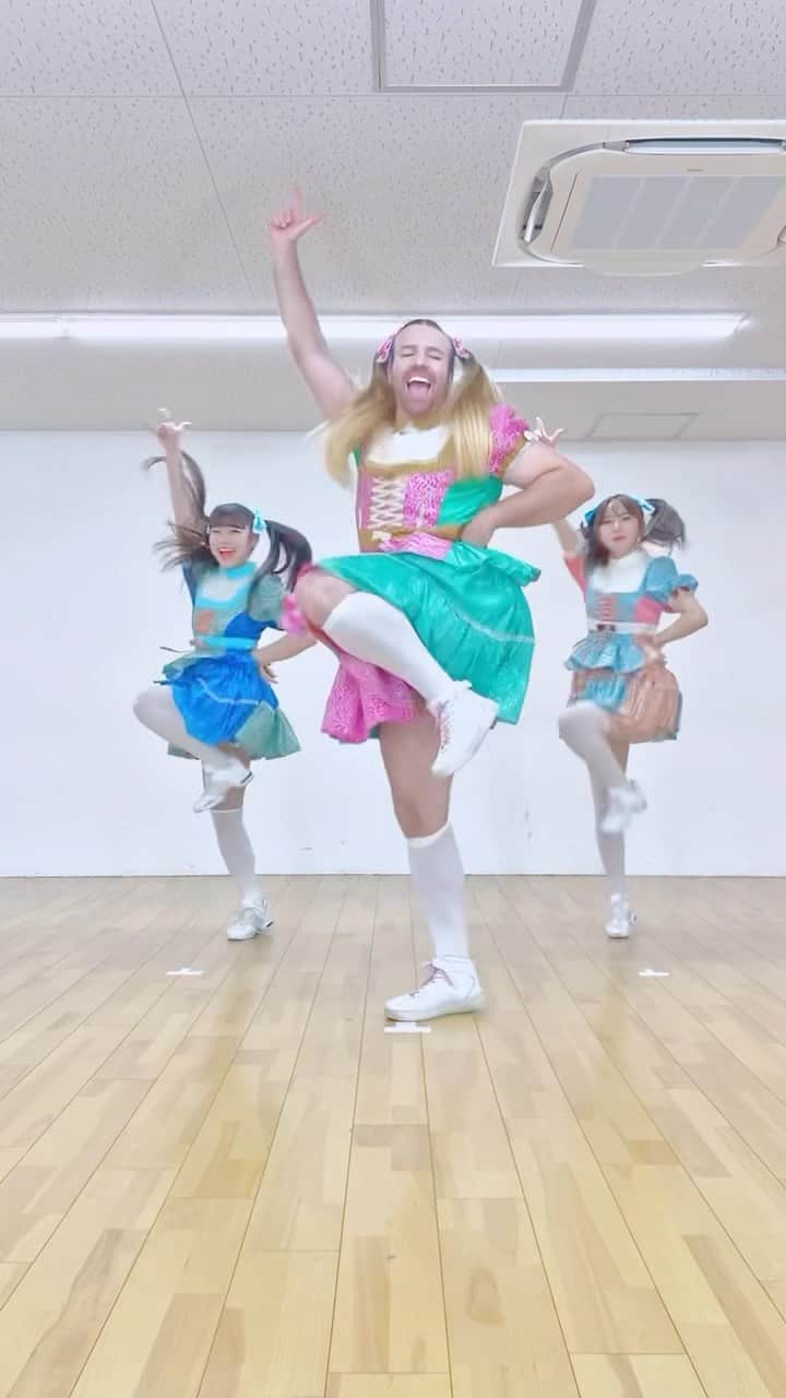 レディビアードのインスタグラム：「Here’s another opportunity to dance our song Twisted Kaiju Tale‼️ We look forward to seeing you dancing with us✨✨」