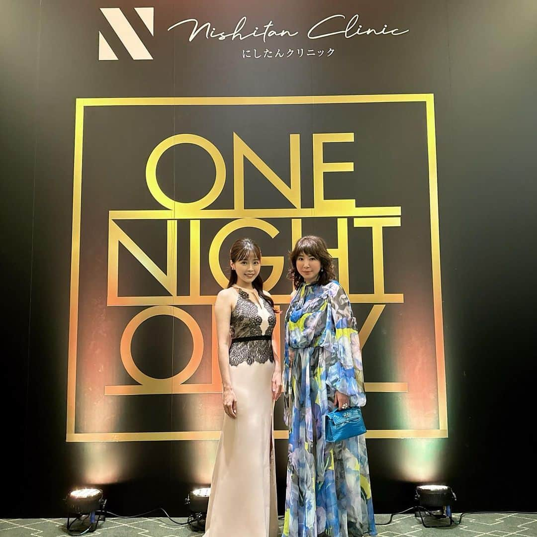 川村那月さんのインスタグラム写真 - (川村那月Instagram)「にしたんクリニック様のパーティー「ONE NIGHT ONLY 2023」にお邪魔させて頂きました🌹  豪華な会場とエンターテイメントに圧巻の夢のような時間でした✨  多佳恵さんと歴代ZENTsweetiesの皆さんとも一緒に写真を撮ることが出来ました🥰❤️  着る機会あるかな？と思って眠らせていたピンクのドレスも着られて嬉しかったです♪  素敵な夜をありがとうございました✨  #にしたんクリニック 様 #onenightonly」8月4日 22時09分 - kawamura_natsuki317