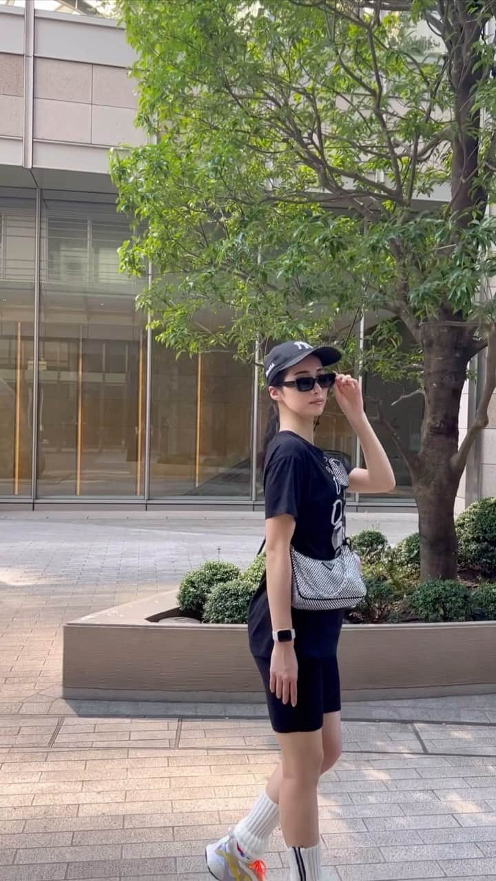葉月蓮のインスタグラム：「🕶️✦✧ ✧✦」