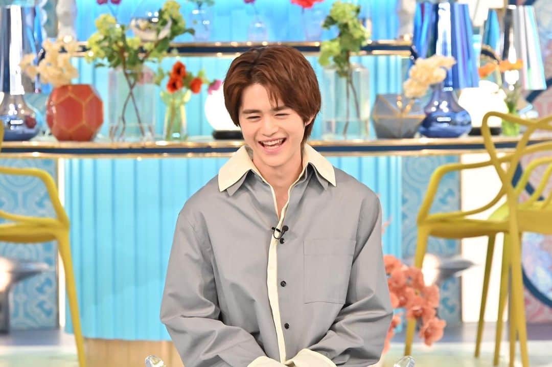 のインスタグラム：「この後、夜11時から「A-Studio+」放送です！  インタビュー受けてくださった皆さん、本当に有難うございました。  母親と電話しながら見ようかなと思ってます。 皆さんも是非リアタイで🙋‍♂️」