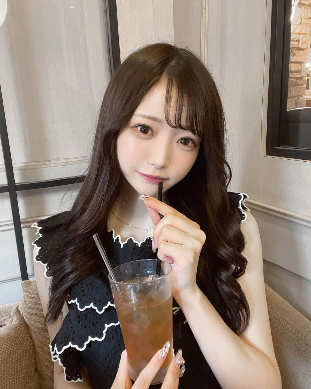 小林莉奈さんのインスタグラム写真 - (小林莉奈Instagram)「オムライス食べたすぎてオムライス食べた🥚  最近暑すぎてノースリーブしか着れない🤦🏻‍♀️💦」8月4日 22時48分 - rina_yoruami