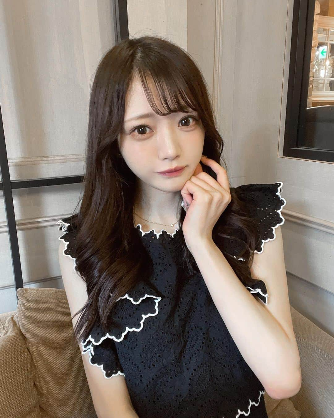 小林莉奈さんのインスタグラム写真 - (小林莉奈Instagram)「オムライス食べたすぎてオムライス食べた🥚  最近暑すぎてノースリーブしか着れない🤦🏻‍♀️💦」8月4日 22時48分 - rina_yoruami