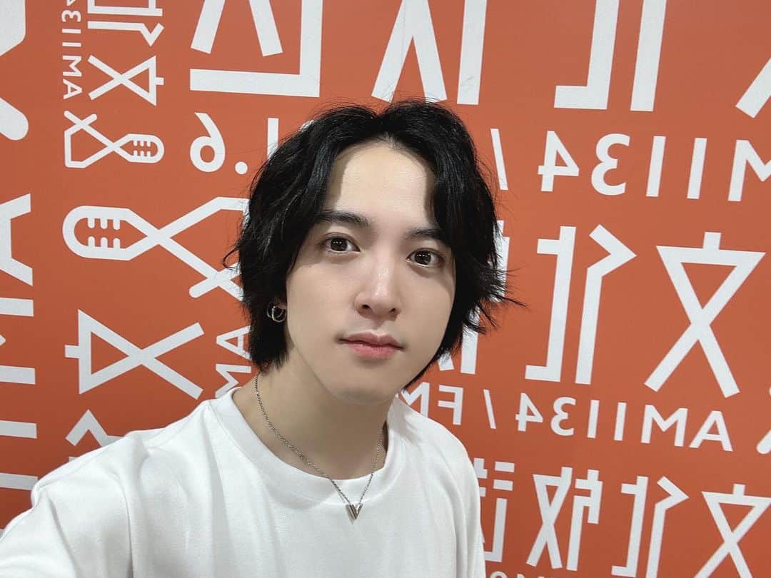 のインスタグラム：「『 内田理央のレコメン！FRIDAY 』 お邪魔させて頂きました‼️ 聴いて下さった皆様、誠に有難うございました‼︎  いやー久しぶりのドライブトーク楽しかったな☺︎ 10周年…期待が膨らむね☺️ だーりお、松澤さん、大変お世話になりました‼︎  #レコメンF」