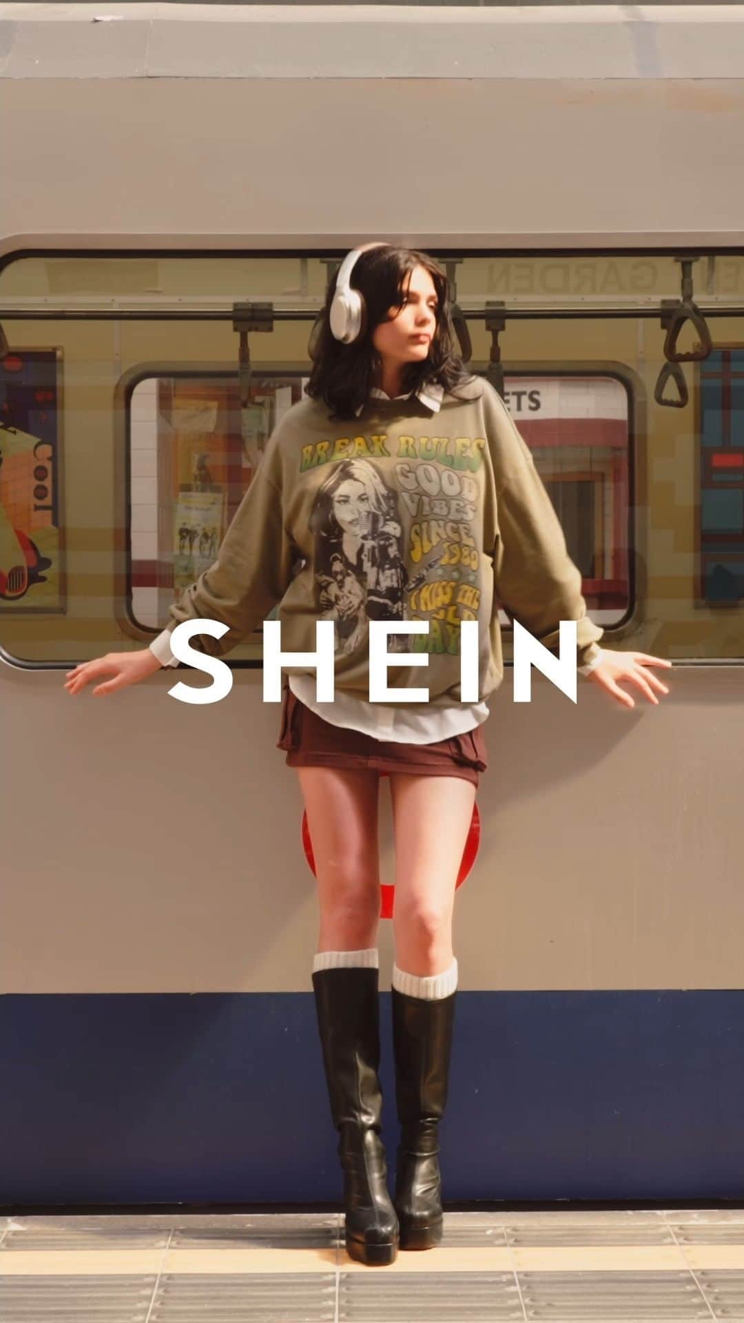 SHEINのインスタグラム：「Ace your first day of school with retro-inspired styles that get your back-to-school looks on lock 🍎🎒👏  🔗:https://shein.shop/ubbzaib  #FirstDayVibes #backtoschoolsupplies」