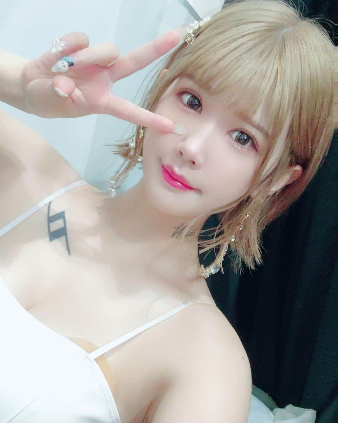 のインスタグラム：「TRE1日目すごく楽しかった♡♡ 来てくれた皆さん楽しめましたか🥰！？ 私はすごく楽しかったよ🫶 あと2日楽しもうね🤭❣️ ・ TRE第一天特别开心♡♡ 来参加活动的各位玩得开心吗🥰！？ 我非常开心🫶 再玩两天吧🤭❣️」