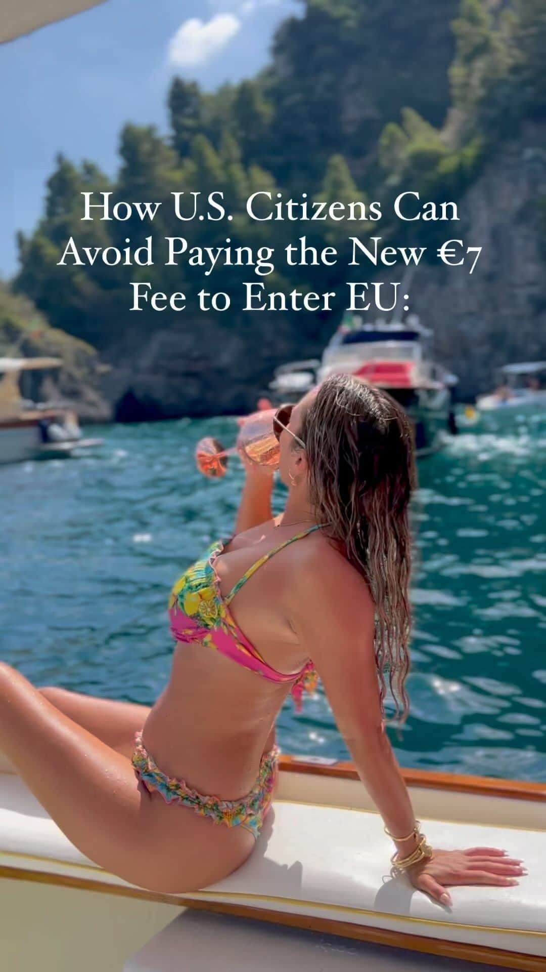 アリサ・ラモスのインスタグラム：「I know none of you (my people) would complain about the new €7 fee U.S. citizens will need to pay for an ETIAS application to enter EU starting in 2024, so if you hear anyone who does, please pass along this message.  Most of the click-bait posts I’ve seen with this news are obviously meant to fire people up, and it’s working. Thousands of people are commenting how appalled they are that they will now have to take 5 minutes and €7 to enjoy one of the easiest nations to travel in, and one of the most beautiful.   So to those people, I say, PLEASE stay home. We don’t need that type of energy in EU, and also if you’re complaining about €7…you probably shouldn’t be planning a trip to Europe anyway!  The new ETIAS system is for everyone’s safety btw. It’s meant to screen people who may be a threat (I wonder if this stems from how many people own weapons in USA). Also, in case you didn’t know, the majority of people who visit USA have to pay A LOT more than €7!   Also to everyone posting things like “boohoo no more random last second trips to EU”, stop trying to use this to get more likes…the form takes 5 minutes and just an hour or two to get approved, and it lasts for 3 YEARS 😂  This is honestly a breeze compared to most visas I get, like most of Africa which cost minimum $30 and can take up to a week or more for approval.  Anyway; this new system starts in 2024, and all you have to do is apply on the ETIAS website!  What are your thoughts on the new €7 fee and/or the people complaining about it? 🫣  #etias #europetravel #traveltips #smarttravel #solotravel #amalficoast #amalfi #mylifesatravelmovie」
