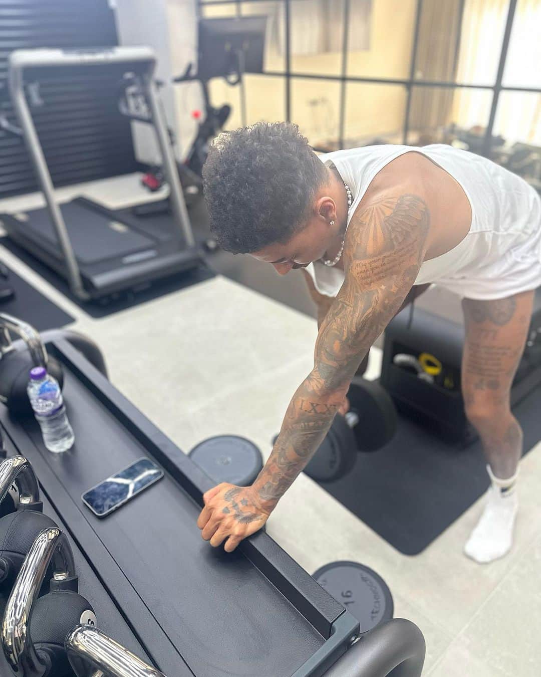 のインスタグラム：「🧘🏾」
