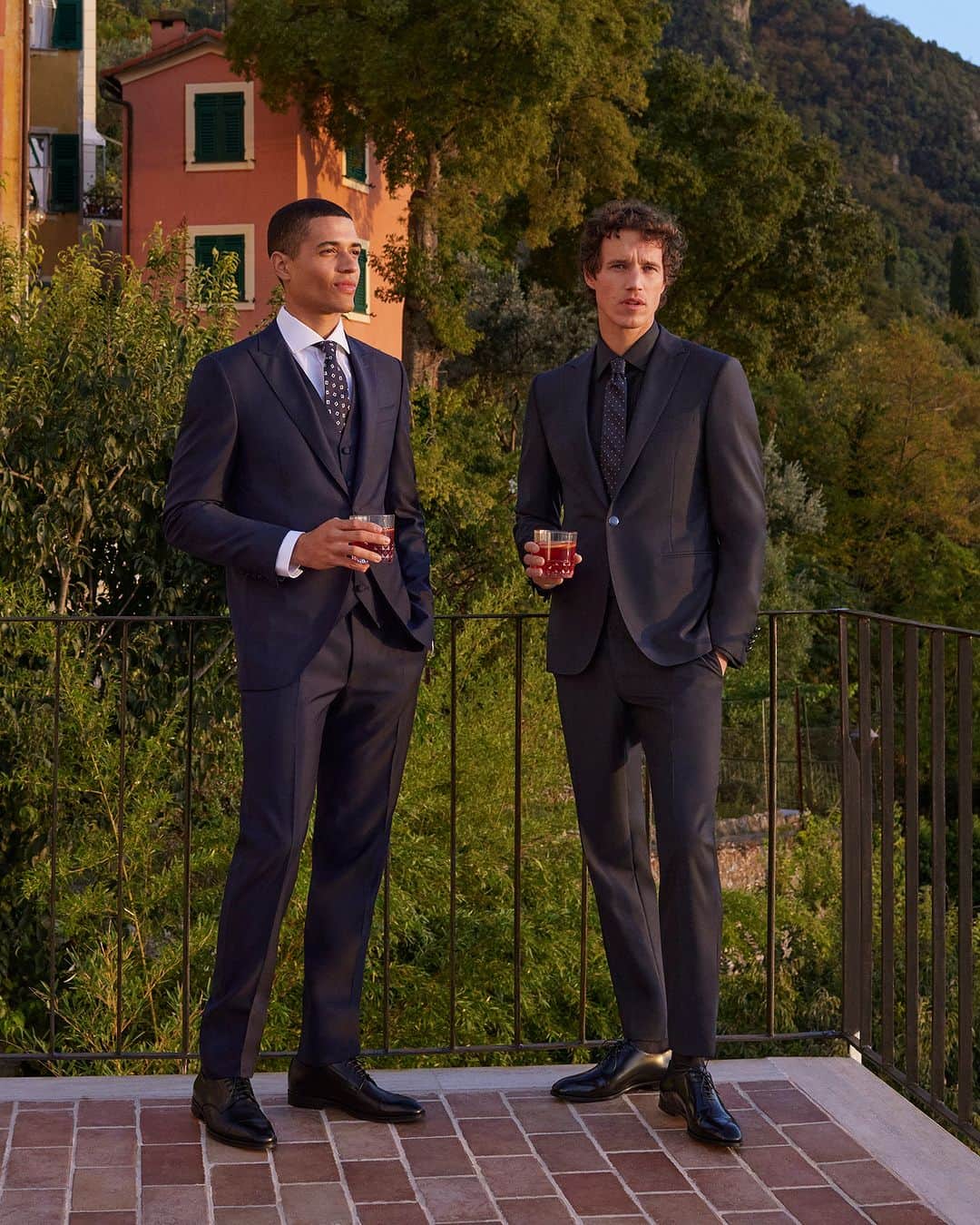 カナーリのインスタグラム：「Sophisticated grace and elegance portrayed in the Canali man at its finest. #CanaliSS23 #Canali1939 #InnerBeauty #MadeInItaly」