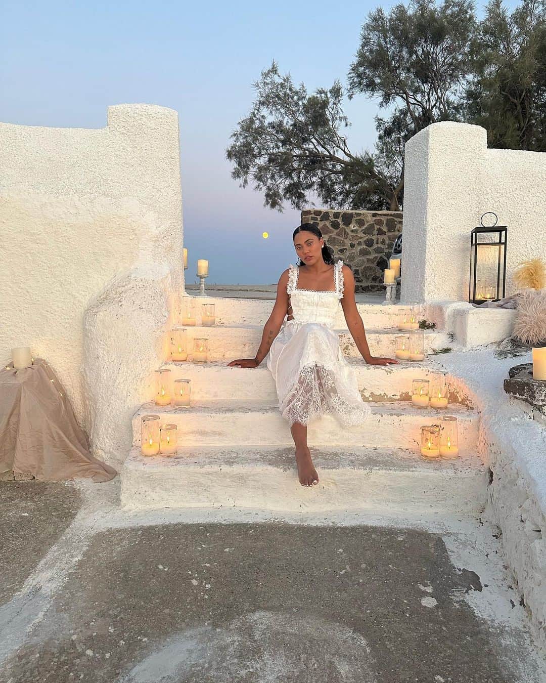エイヨシャ・カレーのインスタグラム：「🌕」