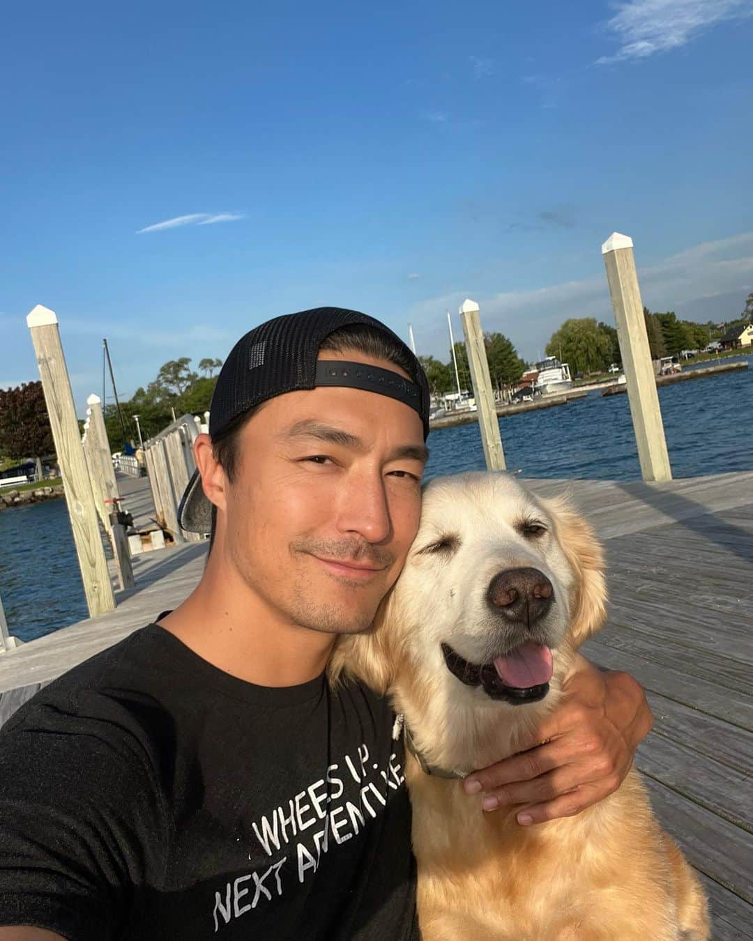ダニエル・ヘニーのインスタグラム：「Any day with this guy:))」