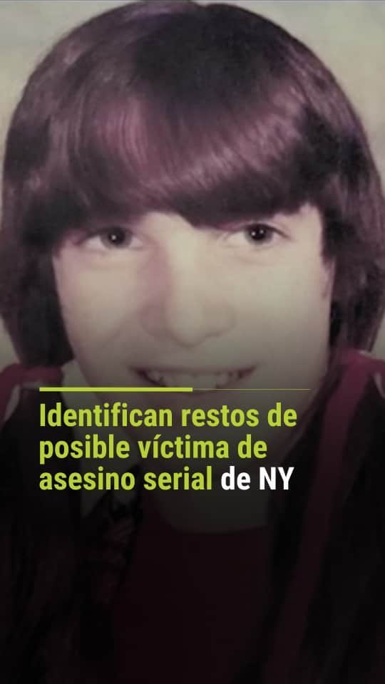 Primer Impactoのインスタグラム：「📌 Identifican los restos de una mujer que desapareció hace casi 30 años. Sospechan que podría ser una de las víctimas del presunto asesino en serie de Nueva York, Rex Heuermann.  📺Más en Primer Impacto a las 5pm/ 4C de lunes a viernes por @univision」