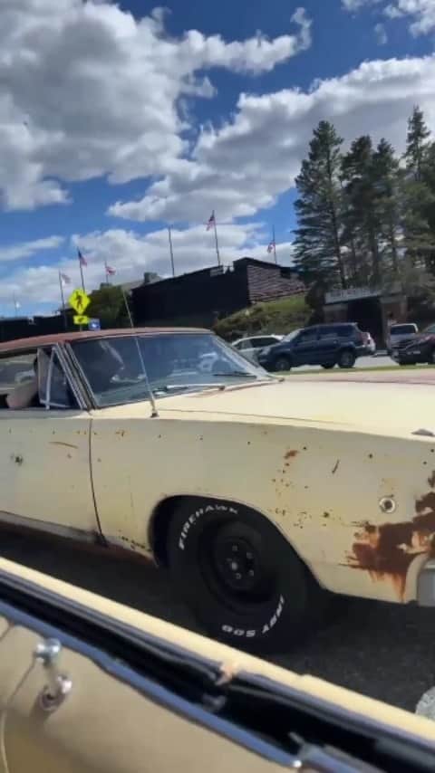 Classics Dailyのインスタグラム：「Via @jbennett117  _ #Classic #classics #Classiccar #classiccars #americanmuscle #Musclecar #Musclecars #car #cars #classicsdaily」