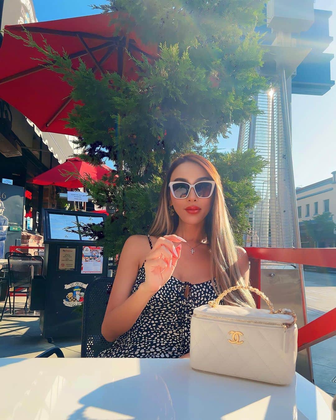 GENKINGのインスタグラム：「I forgot my passport and couldn't drink🫠🍸」