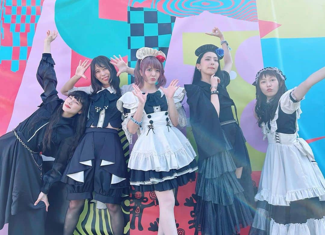 BAND-MAIDのインスタグラム