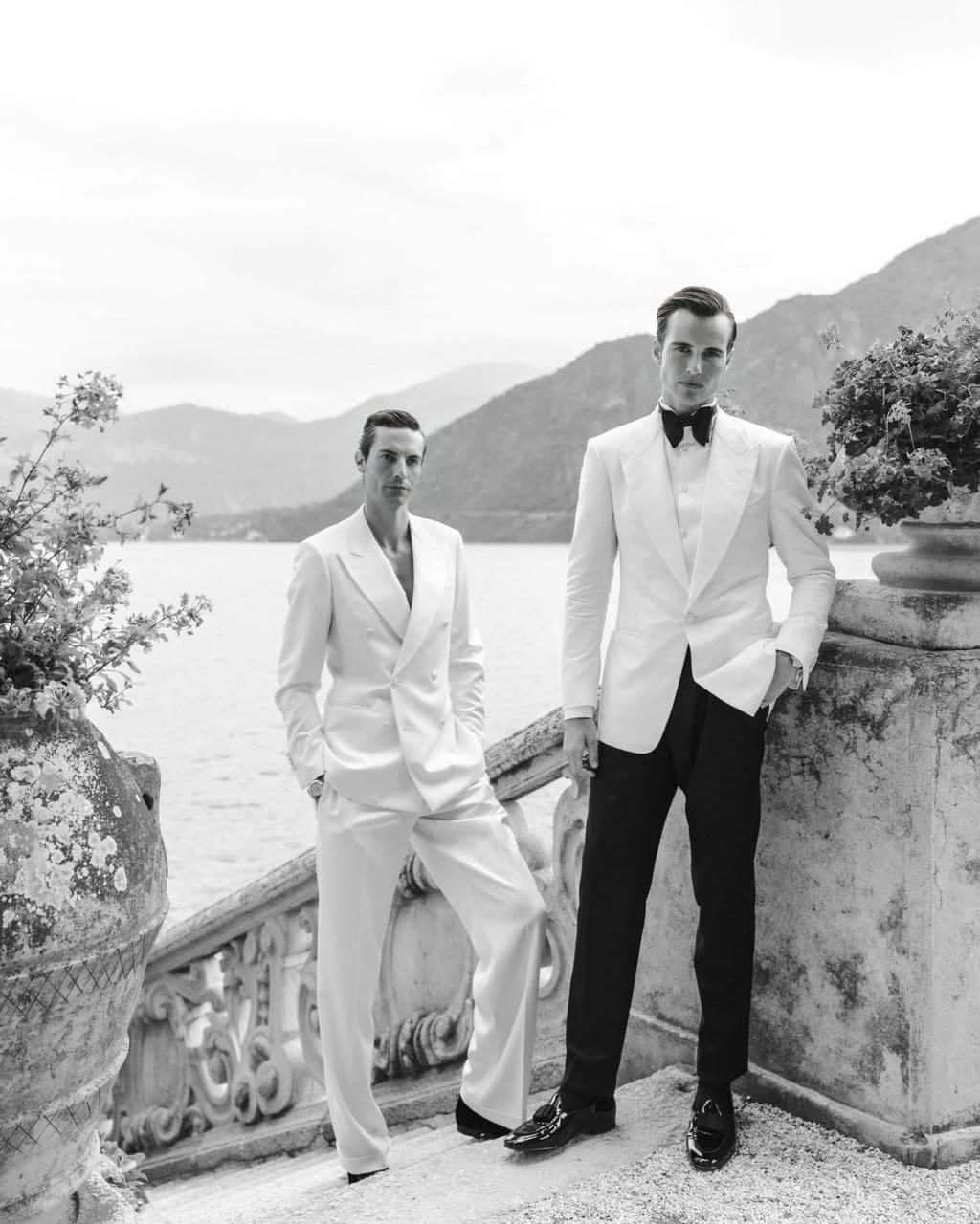 Vogue Australiaさんのインスタグラム写真 - (Vogue AustraliaInstagram)「“We wanted each guest to feel like they were arriving at the amfAR Gala,” #BillyMitchell tells Vogue of his recent nuptials to #MichaelPorter, “which is held each year at Hotel du Cap-Eden-Roc—except, of course, if they’d been transported there by water and if it was held in Lake Como.” At the link in our bio, see all the details from their lavish Lake Como wedding.」8月5日 7時01分 - vogueaustralia