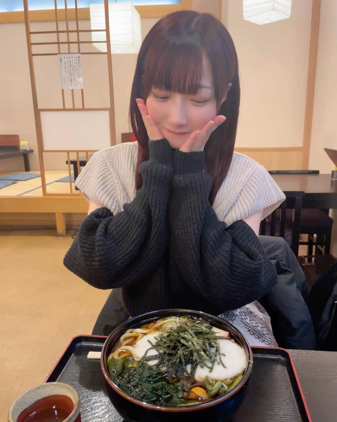 小日向ななせのインスタグラム：「おはよ🖤いつしか前に食べたおうどん🥹  #japanesegirl #japanesemodel #gravure #gravureidol #グラビア #グラビアアイドル #idol #ビジョビ #偶像 #我的 #自拍 #粉我 #性感的 #模特 #約拍 #我的最愛 #正妹 #그라비아　#bikinimodel #bikinigirl #asiangirls #asianbeauty #巨乳 #水着 #ビキニ」