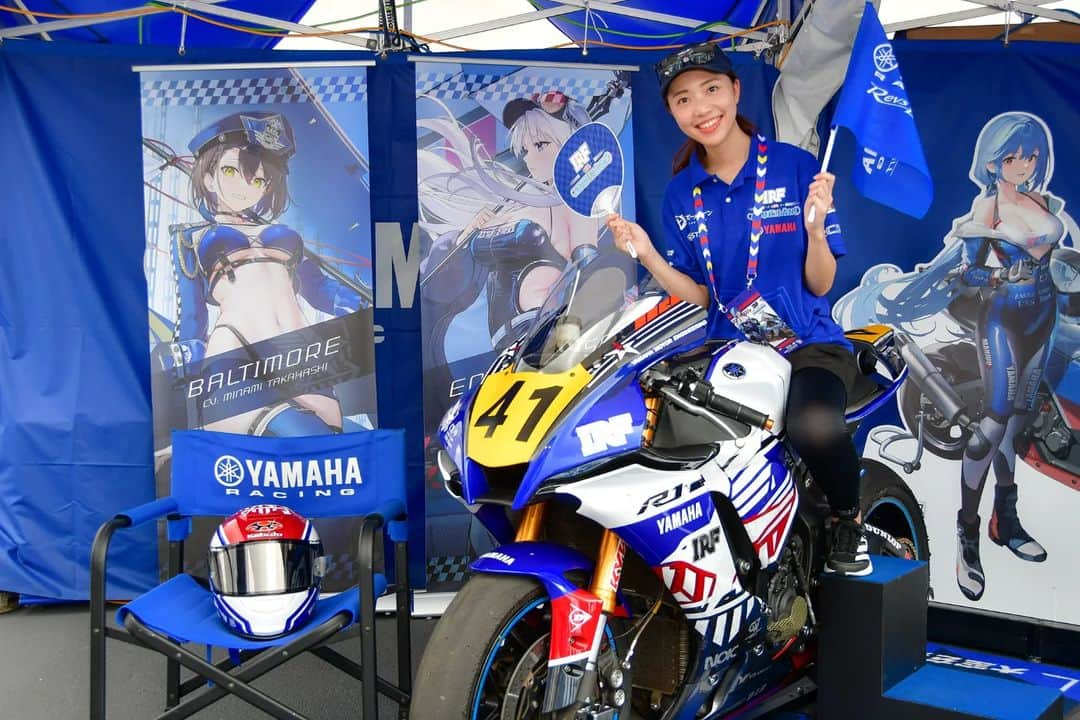 ヤマハ バイクさんのインスタグラム写真 - (ヤマハ バイクInstagram)「鈴鹿8耐ヤマハブースをご紹介✨ご来場の皆様は、暑さに気をつけながら、見て・またがって・体験して、楽しんでいってくださいね！  【展示】 ・「#7 YAMALUBE YART YAMAHA EWC Official Team（YART）」ピットボックス再現 ・YZF-R1、YZF-R7、YZF-25、YZF-R15、YZF-R125、MT-125、XSR125　タッチアンドトライ ・ヤマハ純正オイルYAMALUBEシリーズ最高峰「RS4GP」体感コーナー ・二輪車車体制振ダンパー「パフォーマンスダンパー」の効果が体感できる装置 ・「IRF with AZURLANE」」コーナー : コラボ車両「YZF-R1 ESSEX SP 2023Ver.」またがり展示＆AR撮影、 コラボイラストのエセックス 等身大パネル展示、ノベルティうちわ配布  【ステージイベント】 8/5(土) 12：00〜12：15 カル・クラッチロー選手トークショー 12：20〜12：40 #7 YARTトークショー 12：50〜13：10 #41 IRF with AZURLANEトークショー 15：00〜15：15 じゃんけん大会(My YAMAHA Motor Web会員対象)  8/6(日) 14：00〜14：20 #41 IRF with AZURLANEレースクイーン トークショー 14：20〜14：35 じゃんけん大会(My YAMAHA Motor Web会員対象)  #YAMAHAが美しい #RevsyourHeart #Yamaha #YZFR1 #鈴鹿8時間耐久ロードレース #鈴鹿8耐 #suzuka8hours #YART #IRF #アズールレーン #アズレン8耐」8月5日 8時16分 - yamaha_bike