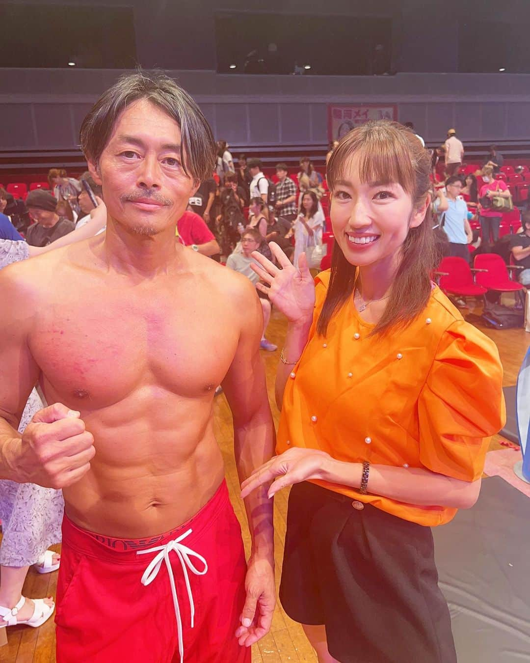 庄司ゆうこさんのインスタグラム写真 - (庄司ゆうこInstagram)「@bestbodyjapan.prowrestling ベストボディジャパンプロレスに行ってきました✨✨ 昔は格闘技のラウンドガールをやっていたので観る機会はあったけど今回めちゃくちゃ久しぶりで新鮮で楽しかったぁ😆 しかも最前列だったので凄い迫力！！ 5枚目の写真は去年bbj日本大会グランプリをとった愛川ゆず季ちゃん❣️着物姿可愛かった✨  最後の写真はラグジュアリー吉田さんですが、60歳には見えない🥺凄い筋肉🥺  ベストボディジャパンの谷口会長と理事のラグジュアリー吉田さんの対決が今回の目玉で、めちゃくちゃいい戦いでしたが、谷口会長の勝利🏅✨✨ 谷口会長、ベストボディジャパンプロレス5周年おめでとう御座います🎉👏 私は9月の甲府大会に向けてあと1ヶ月ちょっとなので、身体作りプラス、ウォーキングやフリーポーズなどの練習に打ち込みたいと思います！✨✨ #ベストボディジャパンプロレス#ベストボディジャパンへの道 #ベストボディジャパン#プロレス#プロレスラー #プロレス観戦」8月5日 8時55分 - yuko.shoji