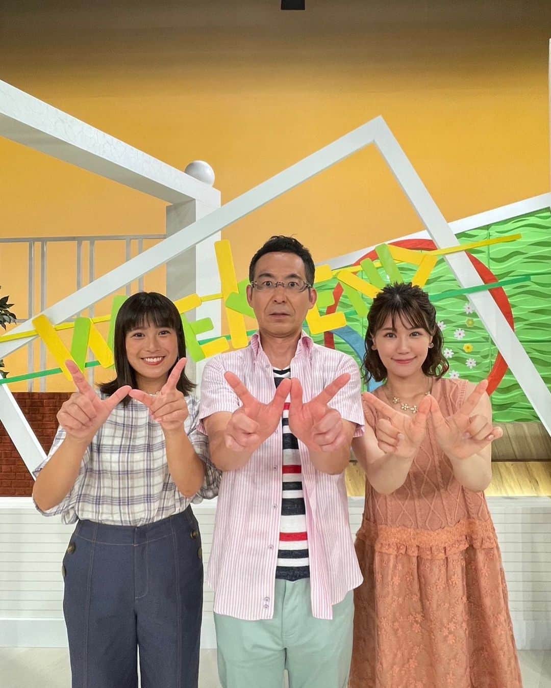 のインスタグラム：「今日(土)11:55〜STVにて『どさんこWEEKEND』放送です♫  北海道の夏、お外で自由研究なんていかがでしょうか？😆  そんなお子様方にぴったりの放送回になってます♫  写真は先週放送のです⭐️☺️ 準レギュラーの福永アナウンサー　@fukunaga_shunsuke_stv と　佐々木美波アナウンサー　@minami_sasaki_stv ❤️  いつも沢山お世話になっています🥰  #どさんこWEEKEND @dosanko_weekend  #福永俊介　アナウンサー #佐々木美波　アナウンサー」