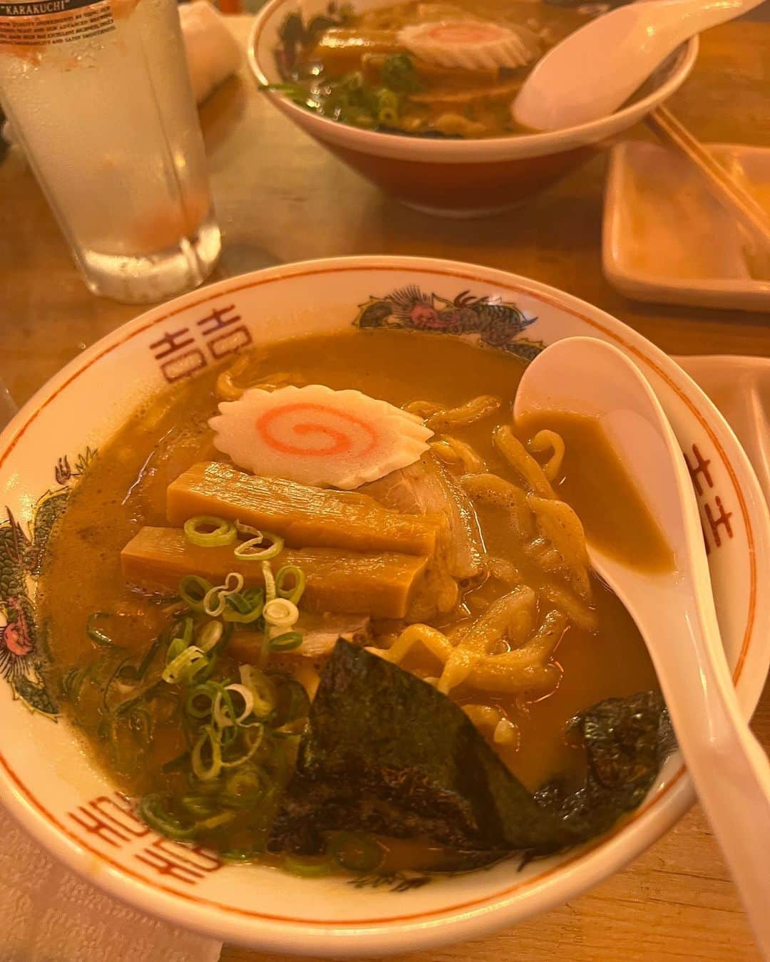 三年食太郎（松島萌子）さんのインスタグラム写真 - (三年食太郎（松島萌子）Instagram)「酔っ払ってラーメン食べたくて入った渋谷横丁で食べたウニラーメンおいしかった」8月5日 21時03分 - 3.syokutaro