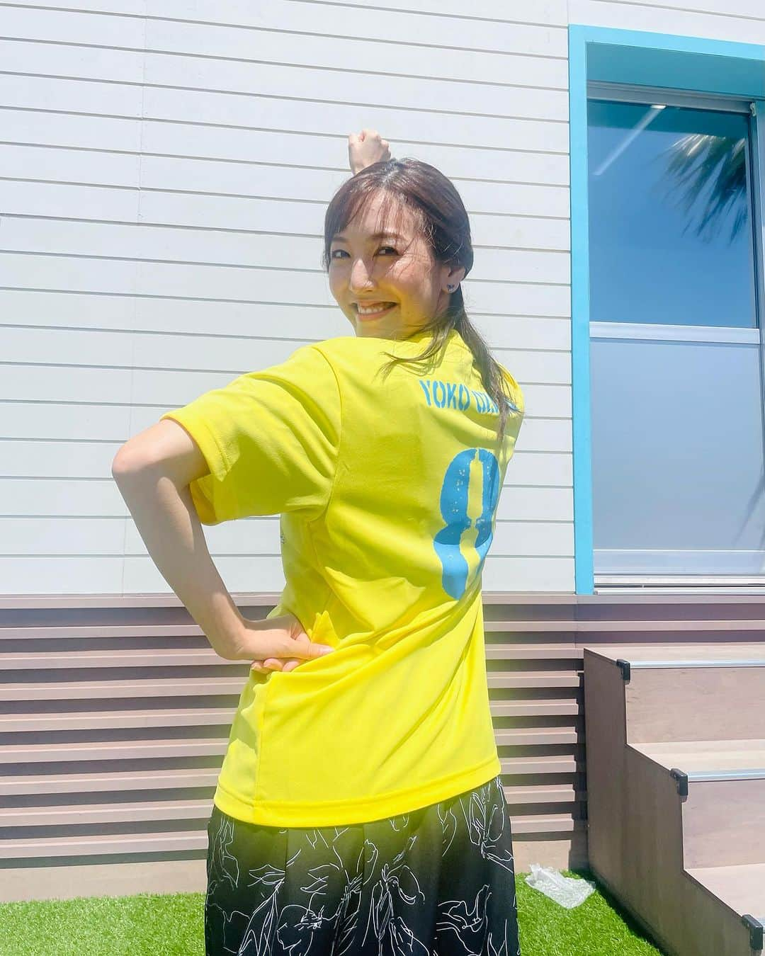 小澤陽子のインスタグラム：「🍉  ４年ぶりのお台場冒険王🌻👒 8/27まで開催中です😆  まだの方、お待ちしております！！ 毎日本当に暑いので暑さ対策 万全にされてください🥺🙏🏻  湾岸STATION SPLASH! からの 生配信、暑い中来ていただいた方＆ ご覧になりコメントくださった方… ２日間ありがとうございました🩵🤍💙  #お台場冒険王 #湾岸STATIONSPLASH #夏の想い出」