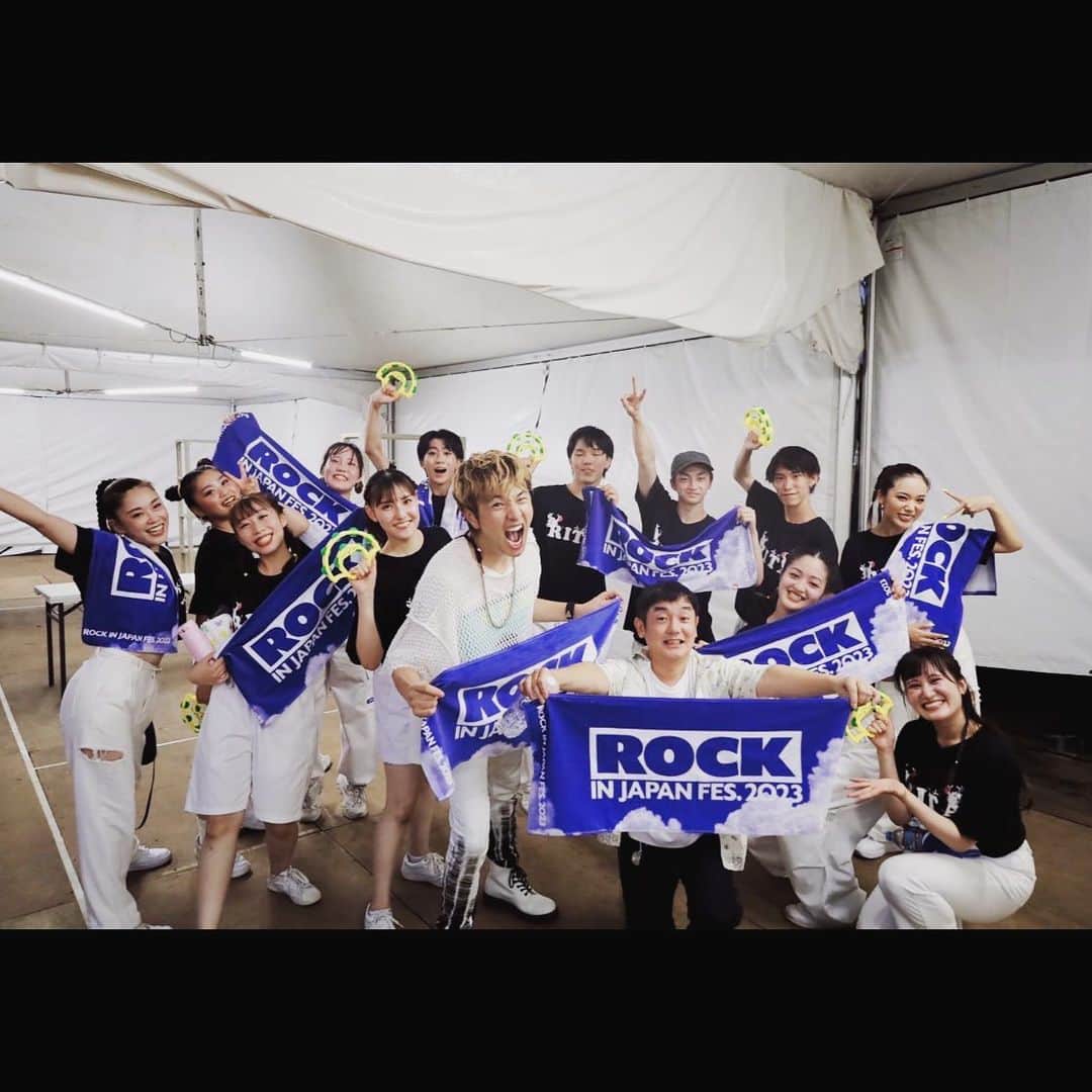 北川悠仁さんのインスタグラム写真 - (北川悠仁Instagram)「4年振りのロッキン。5万人を超えるオーディエンスと最高の時間を過ごせたよ。暑い中来てくれたみんな、ありがとう！！ #RIJF2023 #ロッキン」8月5日 20時58分 - yujin_kitagawa