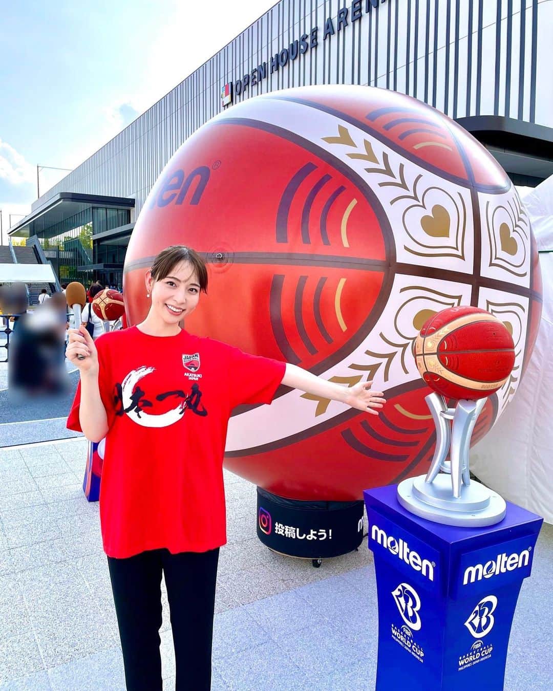 今井麻椰のインスタグラム：「太田大会もありがとうございました☺️🙌  もう既に言葉にならない日々🥺心身共にぐわわわっとくる。皆さんの気持ち。メンバー入りのサバイバル。🥺  コートサイドから見る、真っ赤かに染まる会場も最高でした🇯🇵‼️ 次の有明大会もよろしくお願い致します🙇‍♀️🏀  #AkatsukiJapan #日本一丸 #日本代表 #FIBAWC #バスケットLIVE #b_week」