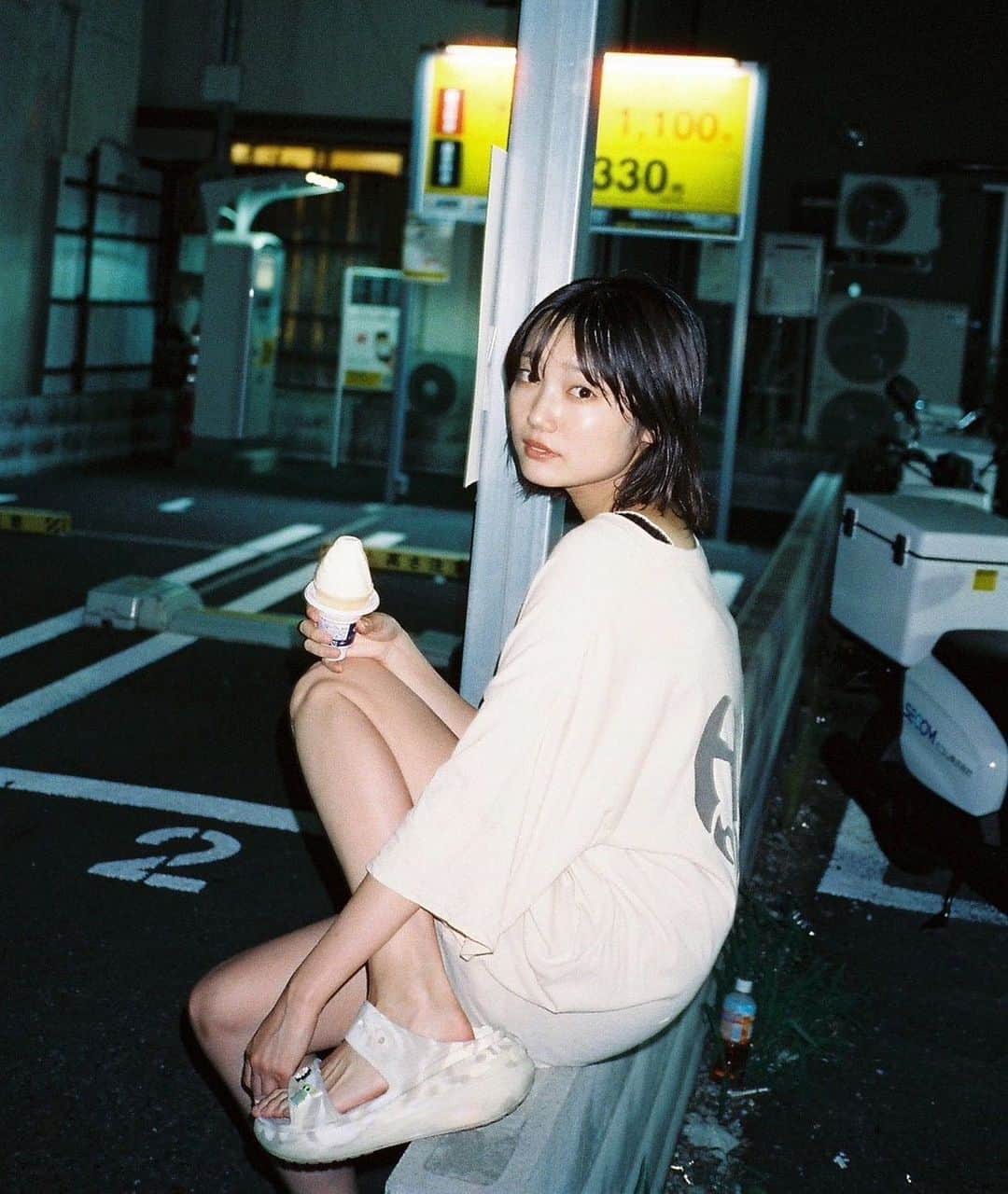井口りおのインスタグラム：「🍦」
