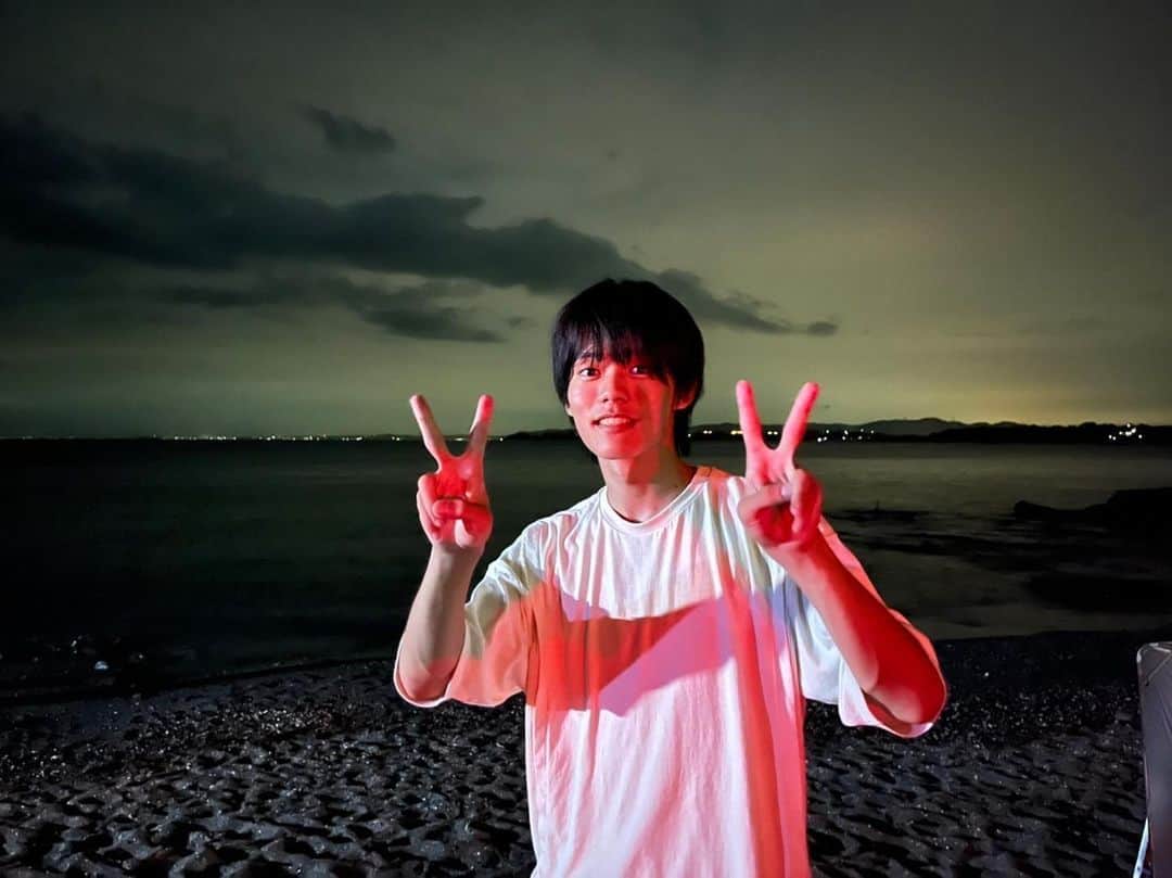 日向亘のインスタグラム：「お久しぶりです。 更新しばらくサボってしまいましたが、ここ最近は慌ただしい生活を送っていました。下半期は色々と皆さんにお知らせしたいことがあります。 大河をはじめ解禁前のお仕事もいくつか控えておりますので、随時チェックしていただけると。  夏だーいぇーい」