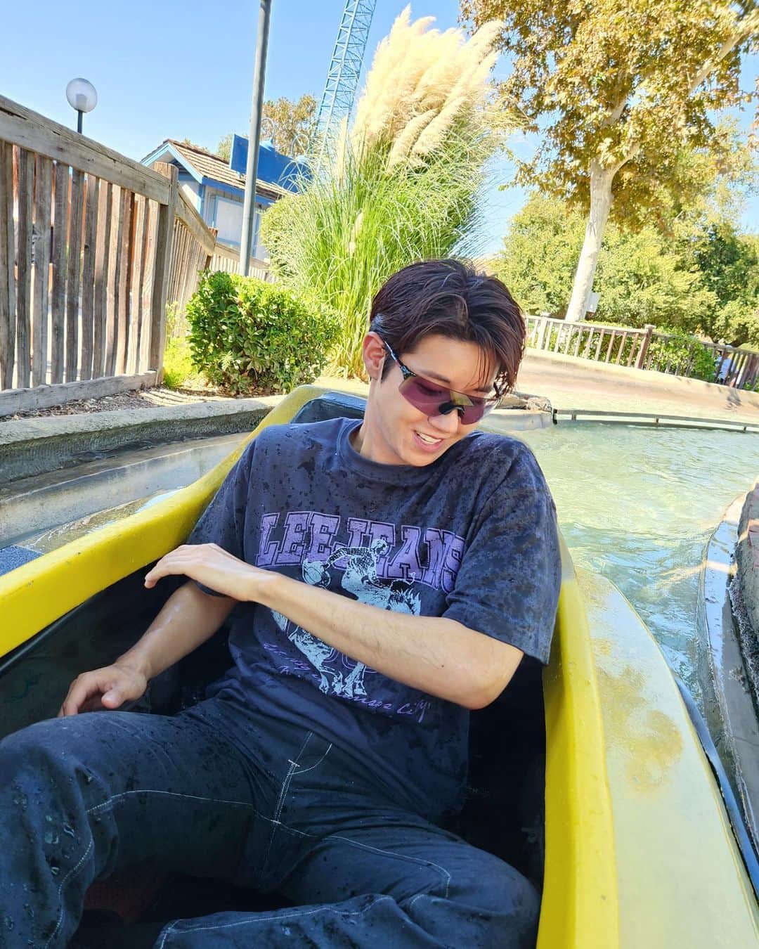 ファン・グァンヒのインスタグラム：「🎢 시원해졌어💦🤣」