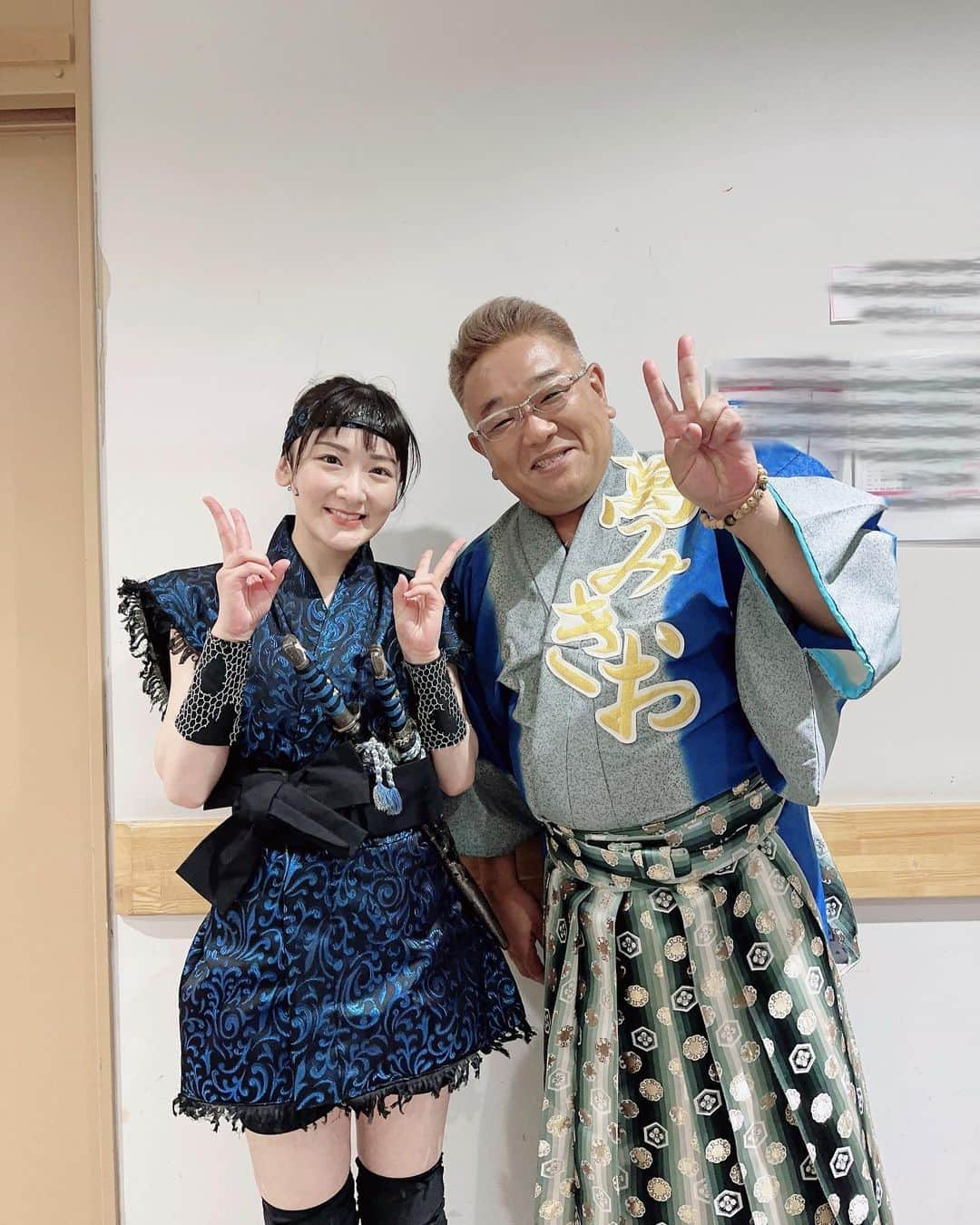 生駒里奈さんのインスタグラム写真 - (生駒里奈Instagram)「. 水谷千重子50周年記念公演も⁣ ⁣ 気づいたら、明日が大千穐楽です！！⁣ ⁣ さみしい🥺⁣ ⁣ 毎日すごく充実していて。⁣ エンタメをギュッと凝縮したこの公演は⁣ めちゃくちゃ勉強になります！！⁣ ⁣ 千重子先生のお歌も毎日聴けて贅沢な日々です(*´꒳`*)⁣ ⁣ 昨日今日と、⁣ 千重子先生とダンスでジョインさせて頂きました！！⁣ ⁣ 平野泰新くんと！！⁣ 今回も踊れて本当に嬉しかったです🥰⁣ ⁣ 御崎進さんとのお写真。⁣ 御崎さんの目が！！👀⁣ ⁣ 萬みきおさんと⁣ 伊達みきおさん味がすごいですね〜笑⁣ ⁣ 根本要さんと！！⁣ ステージ後にご挨拶したら、⁣ 是非写真撮りましょうと仰って頂きました！！⁣ ⁣ 舞台素敵でしたよ！⁣ 千秋楽までお客様を楽しませてくださいねと⁣ ⁣ お話ししてくださいました！！⁣ 心に刻まれました！！⁣ ⁣ 千重子先生のステージは⁣ 様々なジャンルの素晴らしい方々の歌を聴けて⁣ 本当に贅沢ですし、私も頑張りたいってモチベーションがあがりまくります！、⁣ ⁣ 明日も、しっかり努めます(*´꒳`*)⁣ ⁣ #水谷千重子 先生⁣ #御崎進 さん⁣ #萬みきお さん⁣ #根本要 さん⁣ #平野泰新⁣ #生駒ちゃん⁣」8月5日 20時54分 - ikomarina_1229