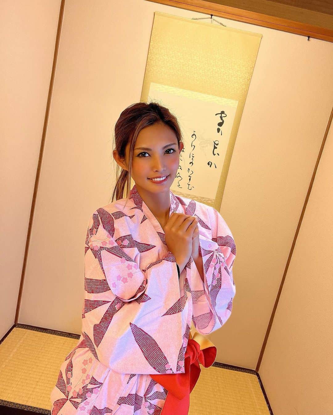堀えりかさんのインスタグラム写真 - (堀えりかInstagram)「#箱根 #温泉 #浴衣 #姪っ子 #夏休み」8月5日 12時18分 - xerikax143