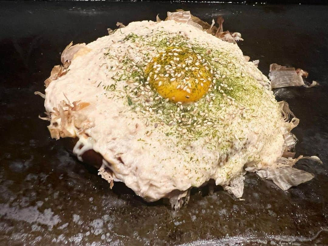 中根麗子さんのインスタグラム写真 - (中根麗子Instagram)「先日、お食事に行った、東京鉄板倶楽部Den。 3枚目のネギをお肉で巻いてあるお料理、ネギがトロトロで、あつあつで美味しかった💗 また、食べたいな💗  5.6枚目のお肉も美味しかった💗 もんじゃは、明太チーズもんじゃ。 明太チーズもんじゃって、なんでこんなに美味しいんだろ💗  他にも気になるメニューが、いっぱい💗  ご馳走様でした💗  #東京鉄板倶楽部den #両国ディナー #両国居酒屋 #激辛メニュー #大食いチャレンジ #鉄板焼きランチ #錦糸町グルメ #国技館 #両国ステーキ #下町グルメ #蔵前グルメ #蔵前ランチ #蔵前ディナー #両国ランチ #浅草グルメ #東京鉄板焼き #両国グルメ #蔵前居酒屋  http://den-tokyo.jp/  https://www.hotpepper.jp/strJ001177746/」8月5日 12時33分 - reiko_nakane