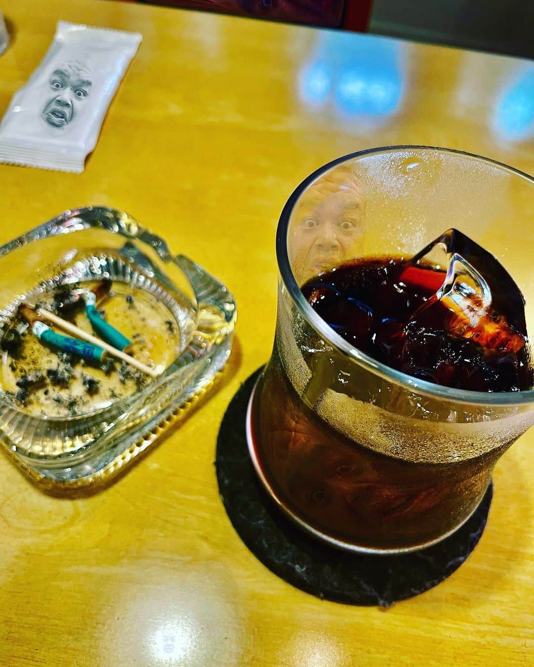 くっきー（川島邦裕）さんのインスタグラム写真 - (くっきー（川島邦裕）Instagram)「#7茎ですよ #7茎 #探してごらんさい #タバコ吸える喫茶って #最高よねぇ❤️🚬☕️ #てぽっ❤️」8月5日 12時41分 - nikuguso_taro