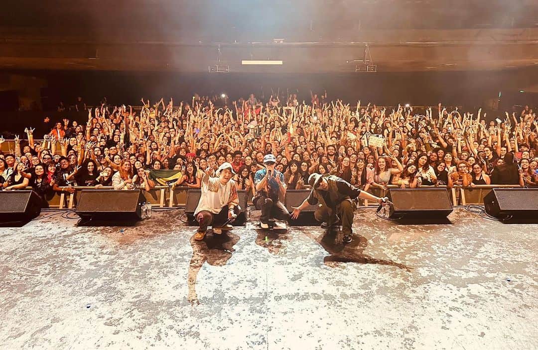 ミスラ・ジン のインスタグラム：「🇧🇷 Obrigado RIO 👍👍👍#riodejaneiro #리우데자네이루 #epikhightour2023 #에픽하이 #epikhigh」