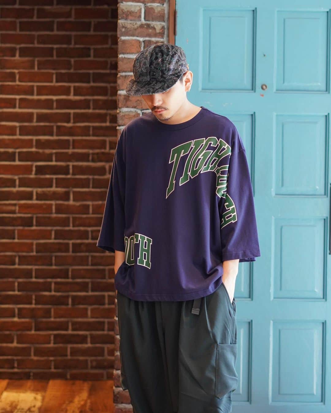 ARKさんのインスタグラム写真 - (ARKInstagram)「TIGHTBOOTH  ACID LOGO 3/4 SLEEVE T-SHIRT ¥14,300- (tax  in)  CROPPED CARGO PANTS ￥24,200- (tax  in)  #tightbooth #tightboothproduction  @arknets_official」8月5日 13時16分 - ark_utsunomiya