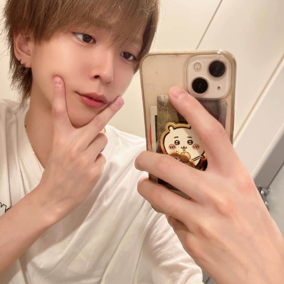 伊藤蓮のインスタグラム：「7月もbarV来てくれたみんなアリガトウ✌️♡ 8月も楽しく飲めたら幸せです╰(*´︶`*)╯」