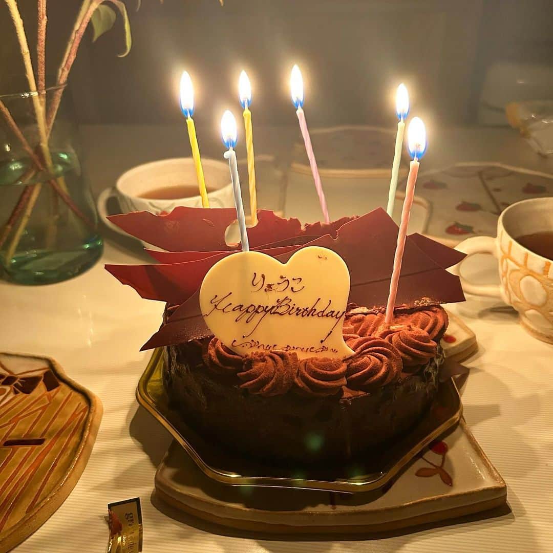 木村涼子さんのインスタグラム写真 - (木村涼子Instagram)「2023.8.5 ありがとう♡ ケーキとステーキで祝ってもらいました🎂 #birthday #誕生日　#ケーキ　#チョコレートケーキ　#お誕生日ケーキ  #グランヴァニーユ」8月5日 14時03分 - kimuryou