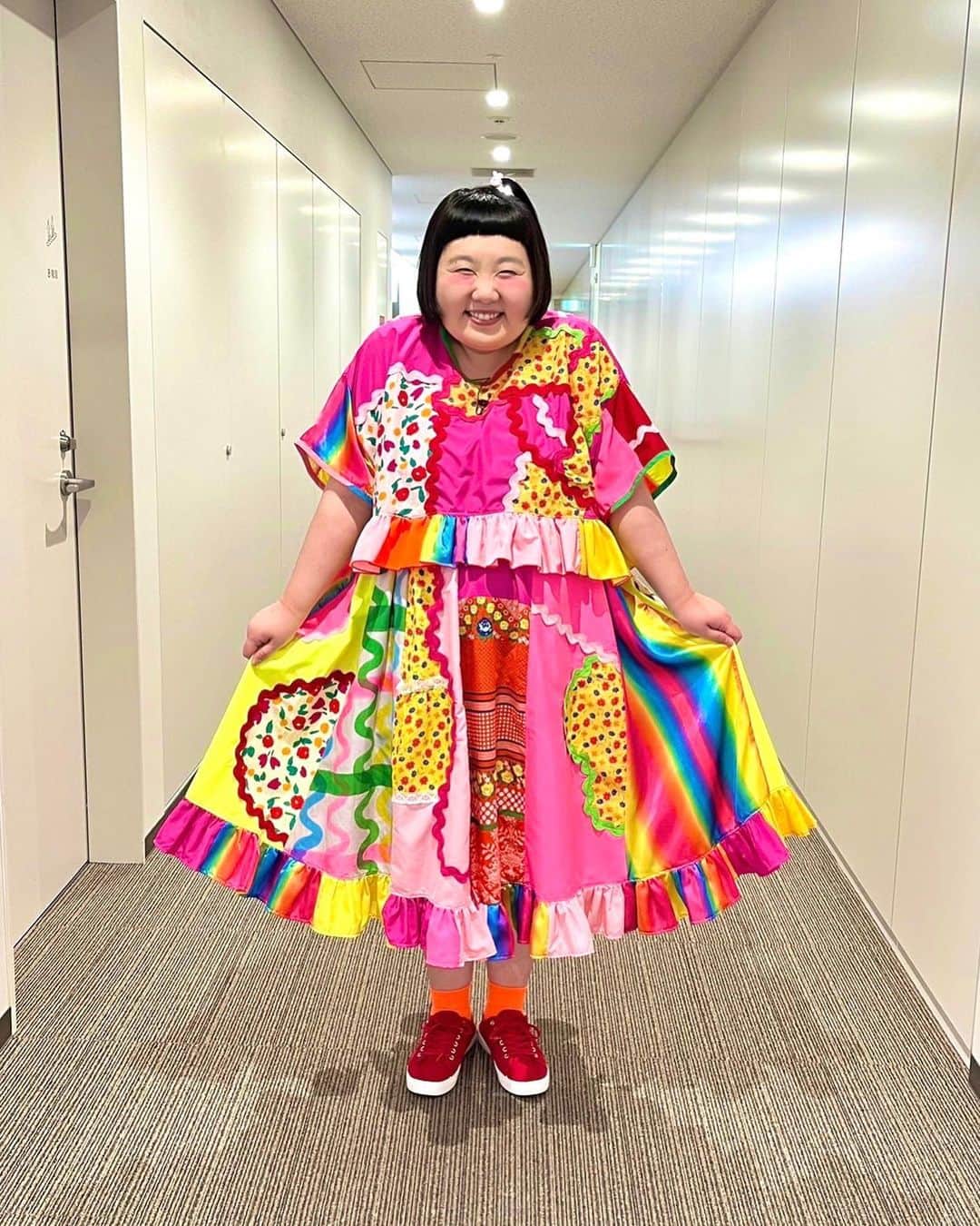 酒井藍さんのインスタグラム写真 - (酒井藍Instagram)「. 今日の『せやねん！』で、お祭りみたいな衣装着せてもらったよー🤣  いつもスタイリストさんは、楽しくて可愛い衣装を用意してくれますー😆  今日は、完全にお祭り衣装でした🎉」8月5日 14時38分 - sakaiaisakaiai