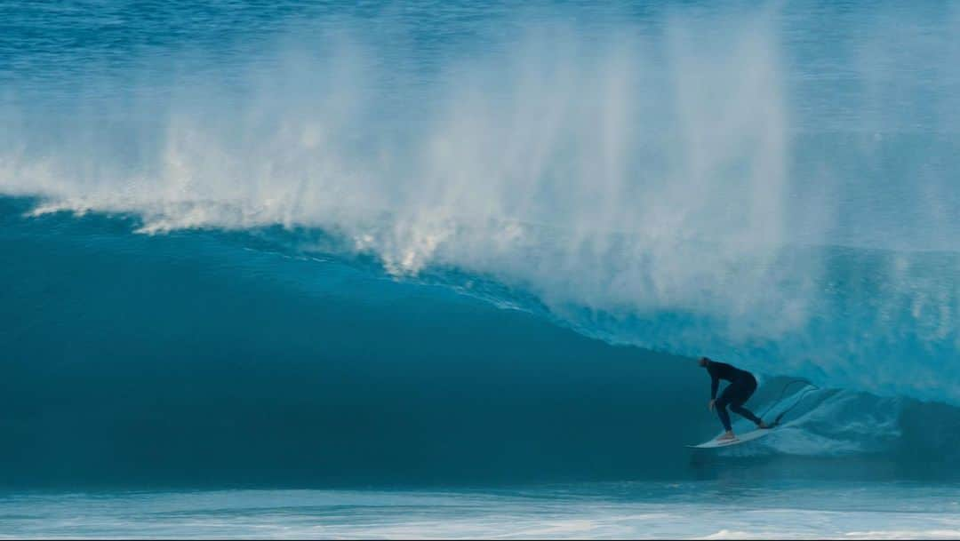 ジョーディ・スミスさんのインスタグラム写真 - (ジョーディ・スミスInstagram)「We got some waves… thanks for a few days I won’t forget @jamesribbink @jasonribbink @nickchristyfilm @zackruyerclarke @gigsytalk @mccarthy_pat @brandonribbink   🇿🇦🙌🏼」8月5日 14時48分 - jordysmith88