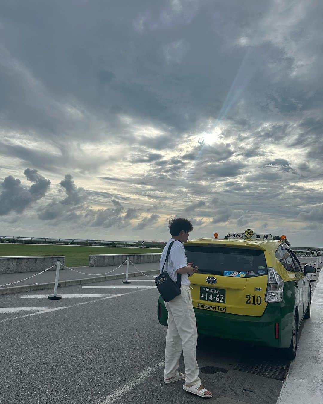 クォン・スンイルさんのインスタグラム写真 - (クォン・スンイルInstagram)「여행은 공항갔을때, 도착했을때가 제일 좋지  #Okinawa 🏝️ #UmiKajiTerrace」8月5日 14時50分 - urbankwon