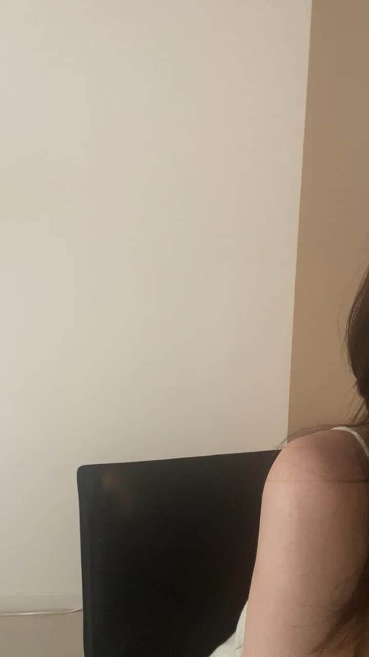 ともさかりえのインスタグラム：「なんでもないライブ。 (すぐ消します)」