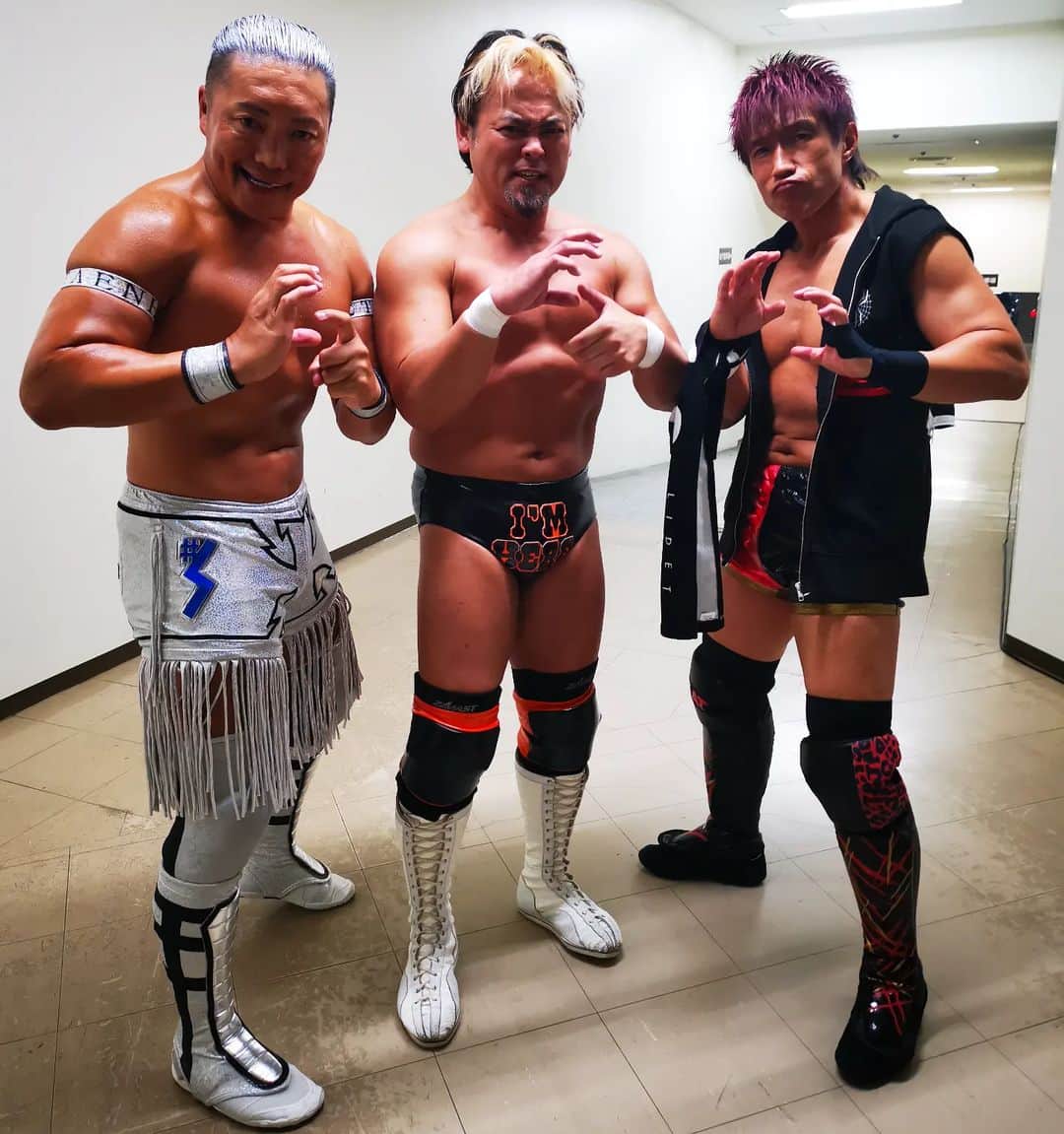 のインスタグラム：「またこの3人で組みたいねぇ  絶好調ミノルさん  満身創痍ながら我らGLEATの兄貴分カズさん  この中では最年少のCIMAが一番ややこしいです🙏  GLEATをもっともっと大きくし、沢山の人たちに青春真っ盛りのプロレスラーを観て欲しい！  アフター両国のGLEATもどうかよろしくお願い致します。  #GLEAT #LIDET #STRONGHEARTS」