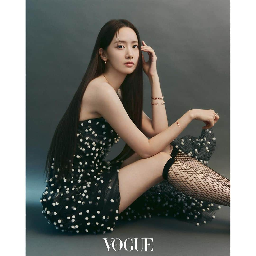 ユナのインスタグラム：「✨✨✨ @qeelinjewellery  @voguekorea」