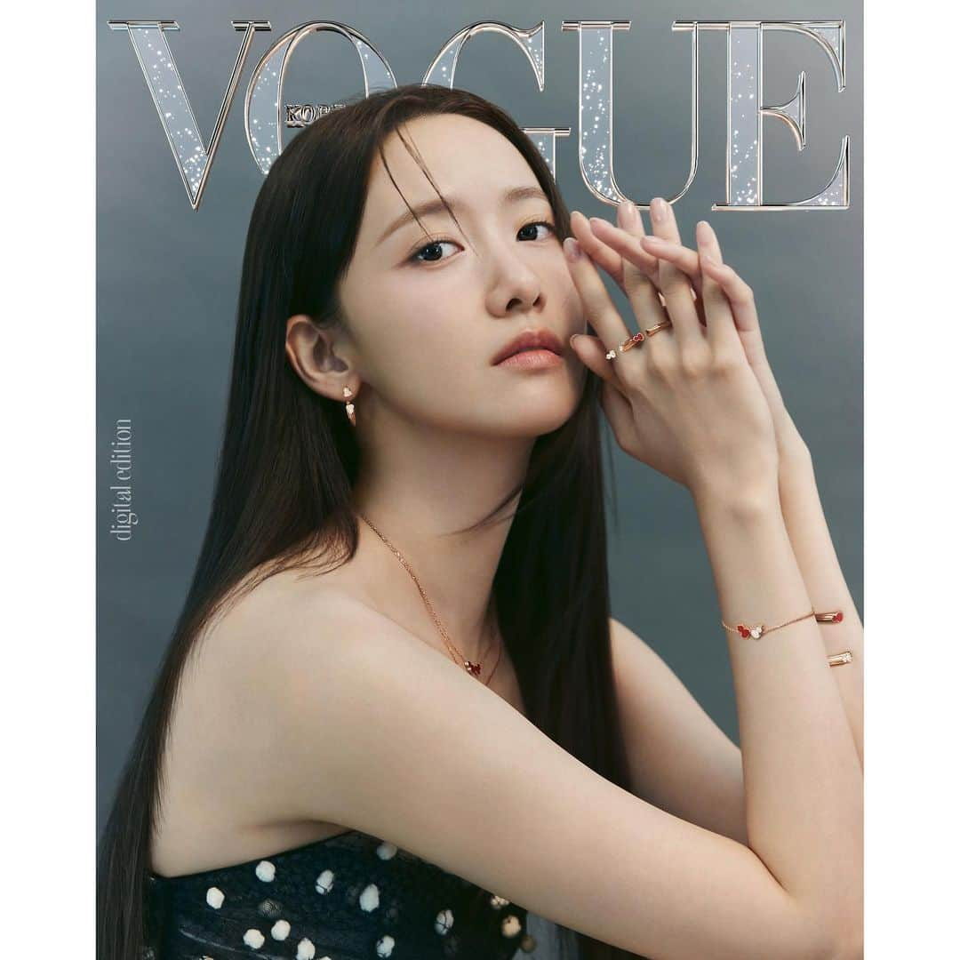 ユナさんのインスタグラム写真 - (ユナInstagram)「볼수록 예쁜 💎 @qeelinjewellery  @voguekorea」8月5日 15時46分 - yoona__lim