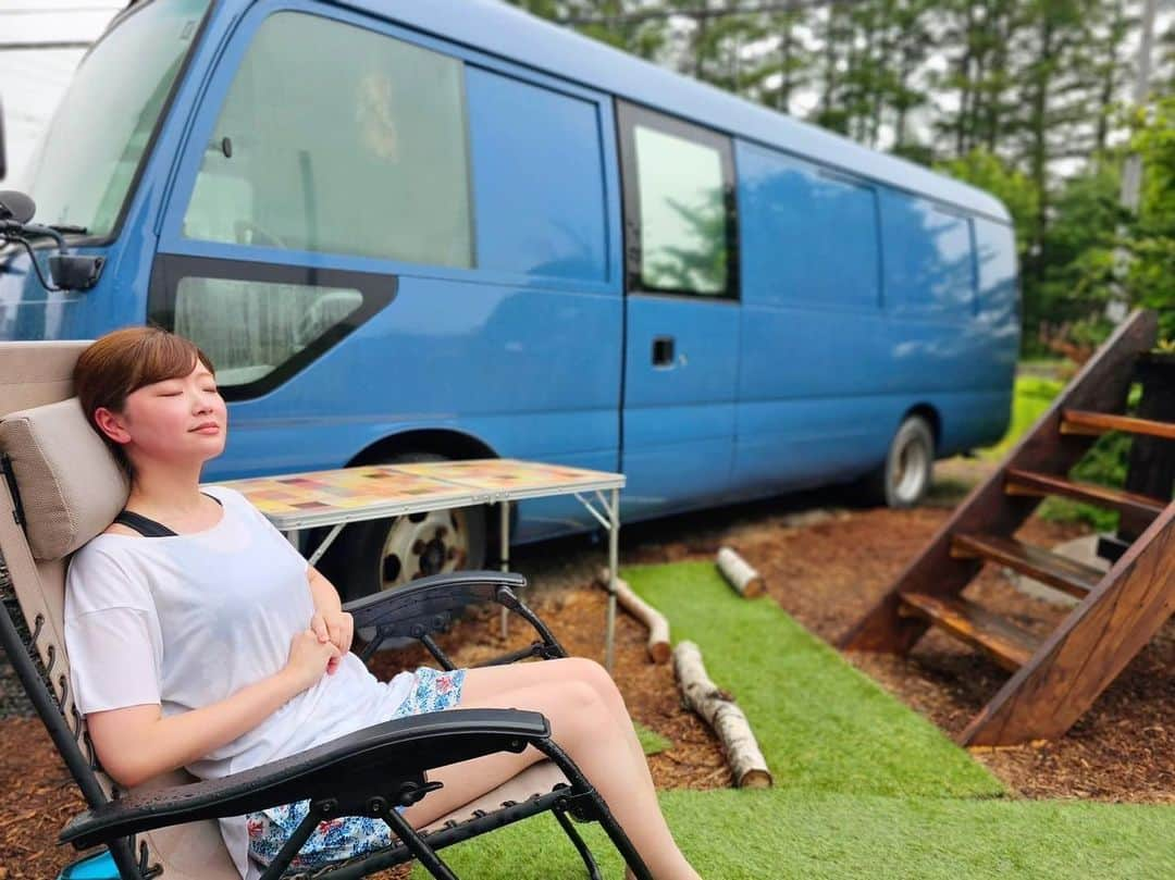 テレビ北海道「旅コミ北海道」のインスタグラム：「【旅コミ北海道】 今日は60分スペシャル‼️阿寒＆弟子屈　とっておきの夏旅！☀️  夏の道東の魅力をたっぷり60分ご紹介する特別版👍  阿寒湖を独り占めできる素敵なお宿に、珍しいサウナ、大自然を満喫できるアクティビティに、もちろんとっておきのグルメも！ もりだくさんの内容でお届けします🥳  是非ご覧ください🫶 ・ ・ 旅コミ北海道〜じゃらん de Go！ 毎週土曜日夕方6時30分 8月5日OA . . #また旅へ#旅コミ#北海道#北海道じゃらん#旅#グルメ#食#観光#オフショット#テレビ北海道#安藤麻実 #tabikomi#7ch#hokkaido#tvh#tvprogram#television#sightseeing#gourmet#travelood #プレゼント」