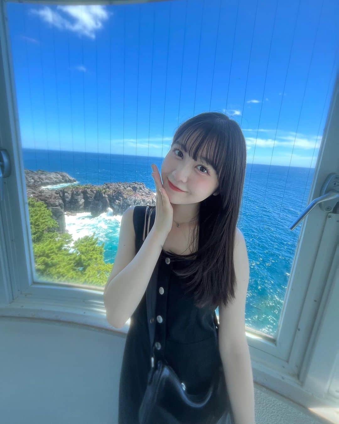 のインスタグラム：「. 景色めっちゃ綺麗だった✨  皆さん夏休み満喫してますか〜？^^  #ニコラ#nicola#ニコモ#ニコラ9月号発売中#佐藤菜月海#なつみ #海#夏休み#07#スターダストプロモーション」