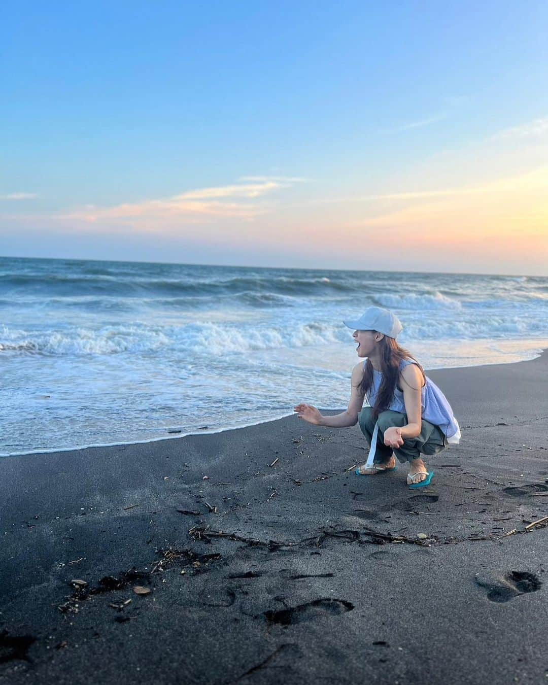 瀧本美織さんのインスタグラム写真 - (瀧本美織Instagram)「ドライブ🚗   #summer   #海 🏖️  #ビーサン持参ではしゃぐ夏☀️」8月5日 15時55分 - mioritakimoto_official